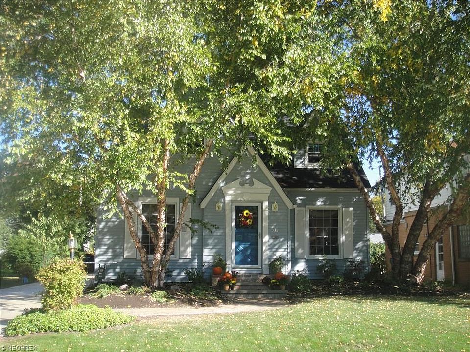 1st image of 571 Lake Forest Dr
