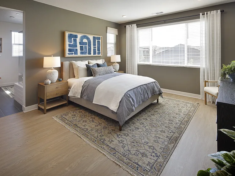 Escala at Stanford Crossing — Photo 6