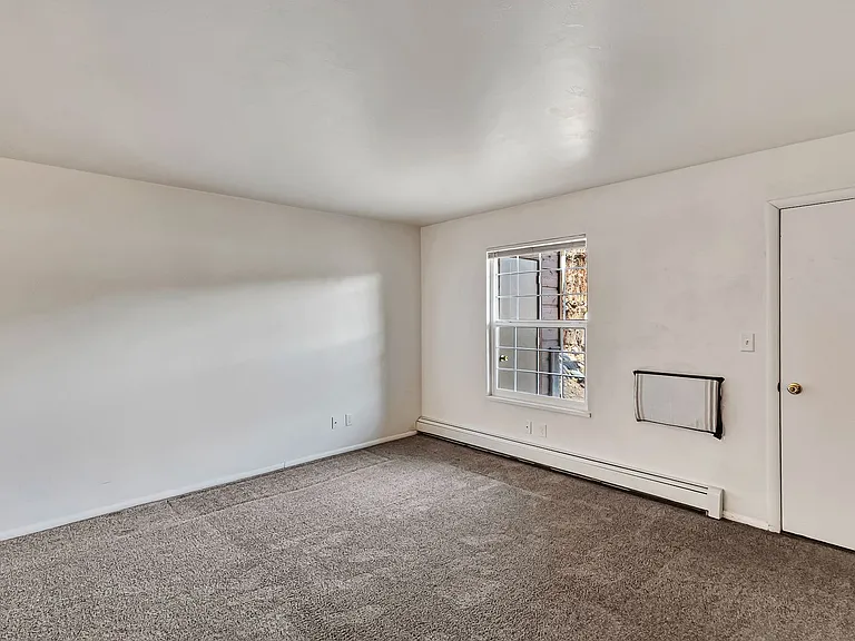 2260 N 13th St. — Photo 15