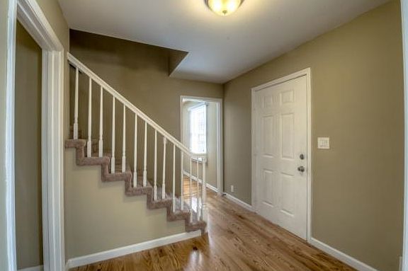 3rd image of 3320 Pine Timbers Dr