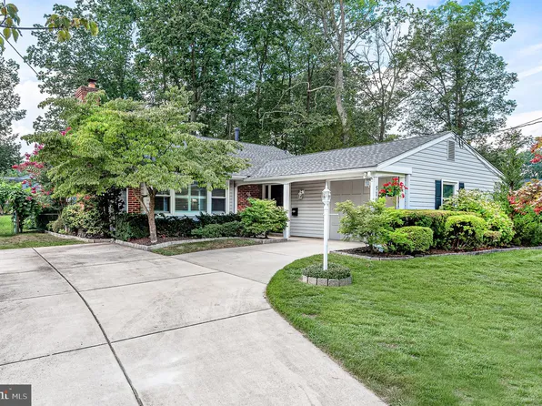 516 Whitman Dr, Turnersville, NJ 08012