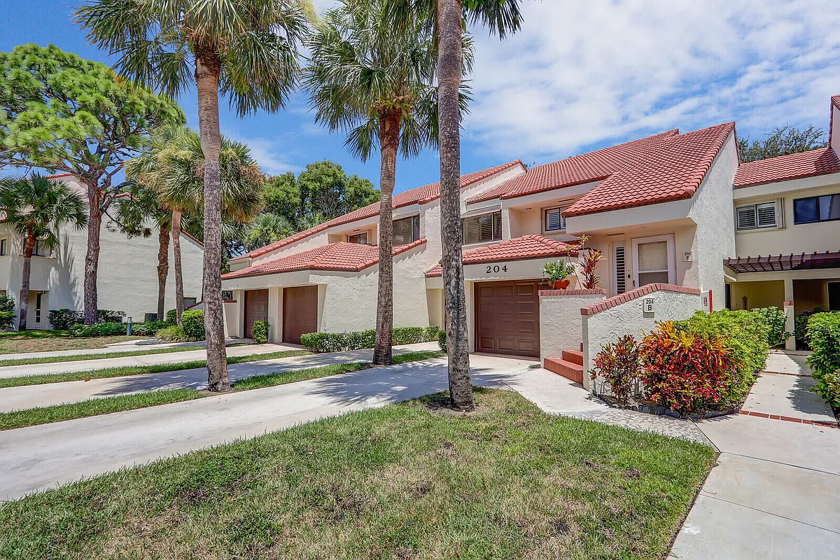 Building Photo - 204 Sea Oats Dr #F