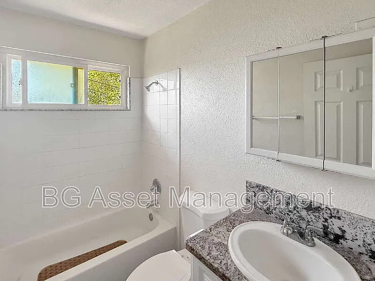4110 34th Ave #4 — Photo 21
