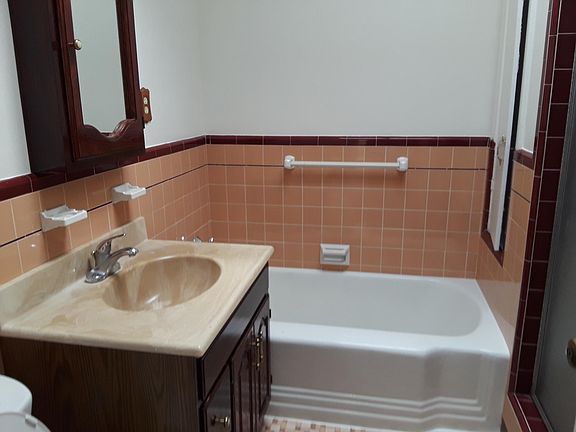 5th image of 1145 Bacon St