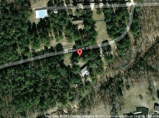 217 Beachcliff Rd, Blackstone, VA 23824