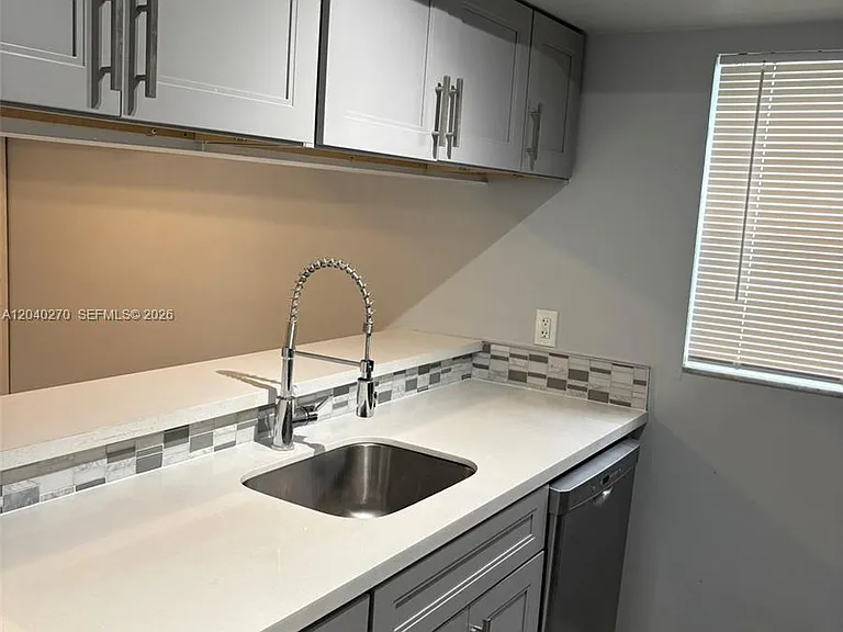 18350 Mediterranean Blvd #2-27 — Photo 11
