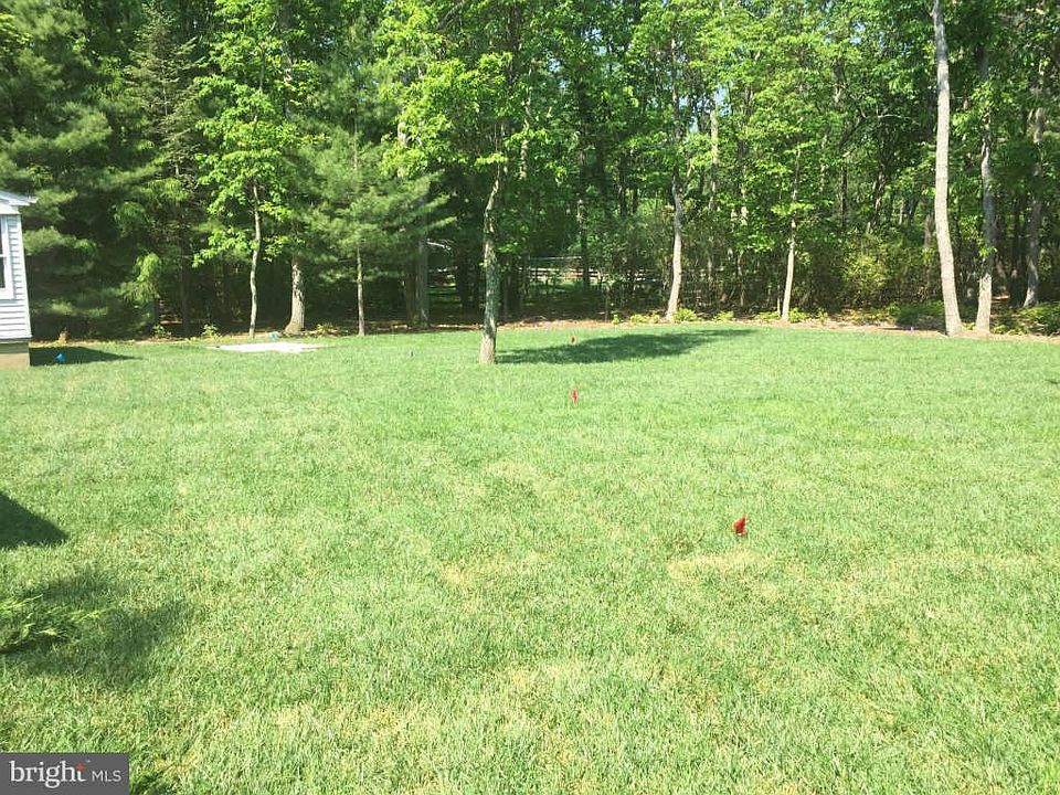 2nd image of 7 Charlestown Ct
