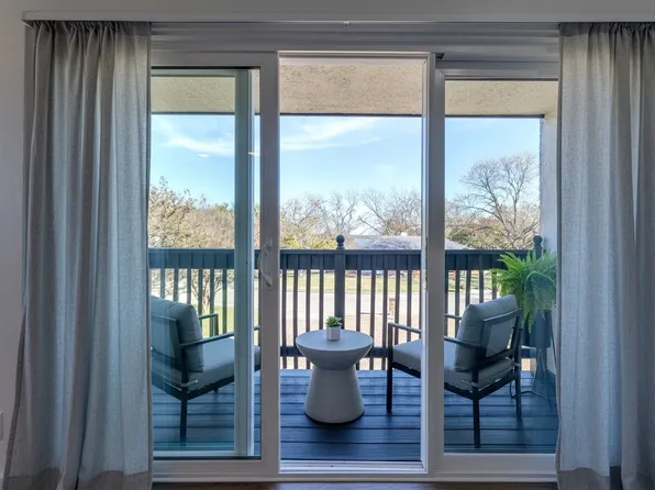 401 Point Royal Dr, Rowlett, TX 75087