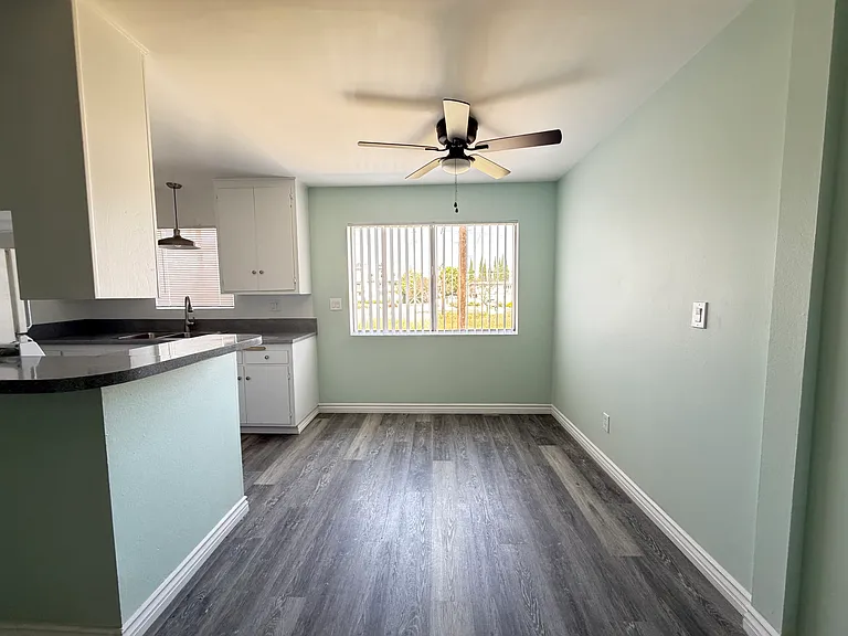 10940 Hesby St #11 — Photo 3