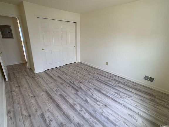 5th image of 205 Beach 77th St Floor 3