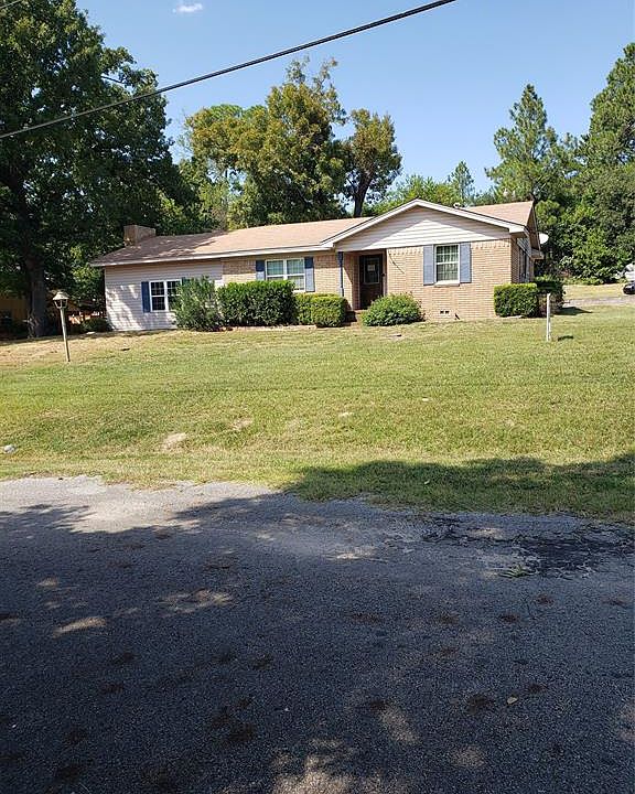 1st image of 137 Leslie Ln