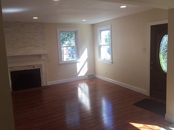5th image of 303 Forest Hills Ave