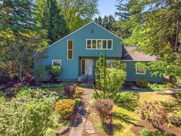 6434 SW Brugger St, Portland, OR 97219 home