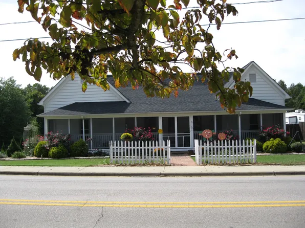 515 N Main St, Granite Quarry, NC 28146