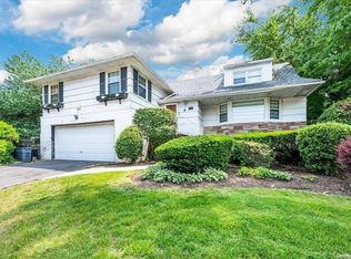 1001 Hazel Pl, Woodmere, NY 11598