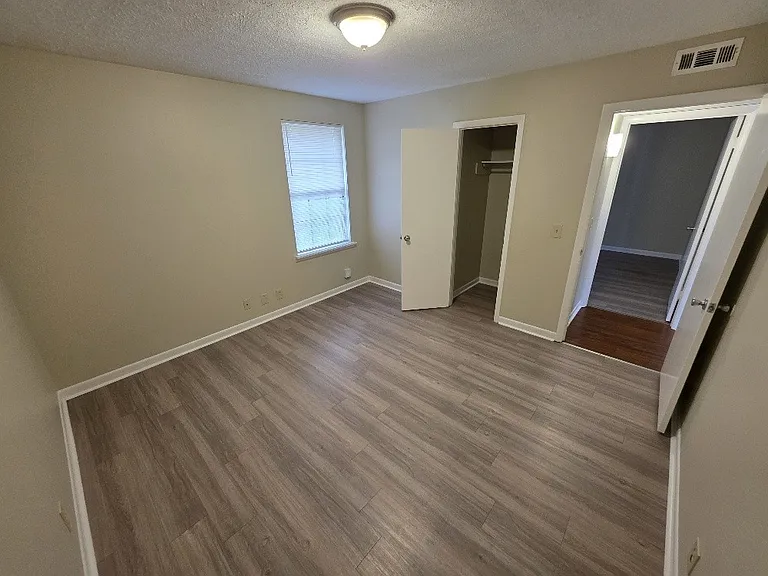 1103 Westchester Dr #A — Photo 14