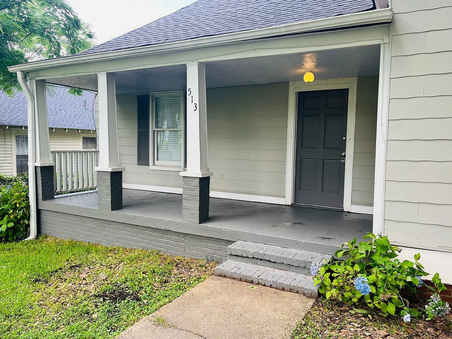 Wow! Prime Lagrange location! Walk to the square! Large porch, huge rooms, newly renovated, built... — Photo 4