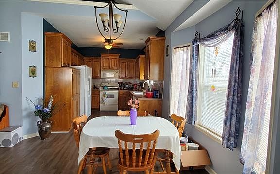 4th image of 11705 E 21st Street Ct S