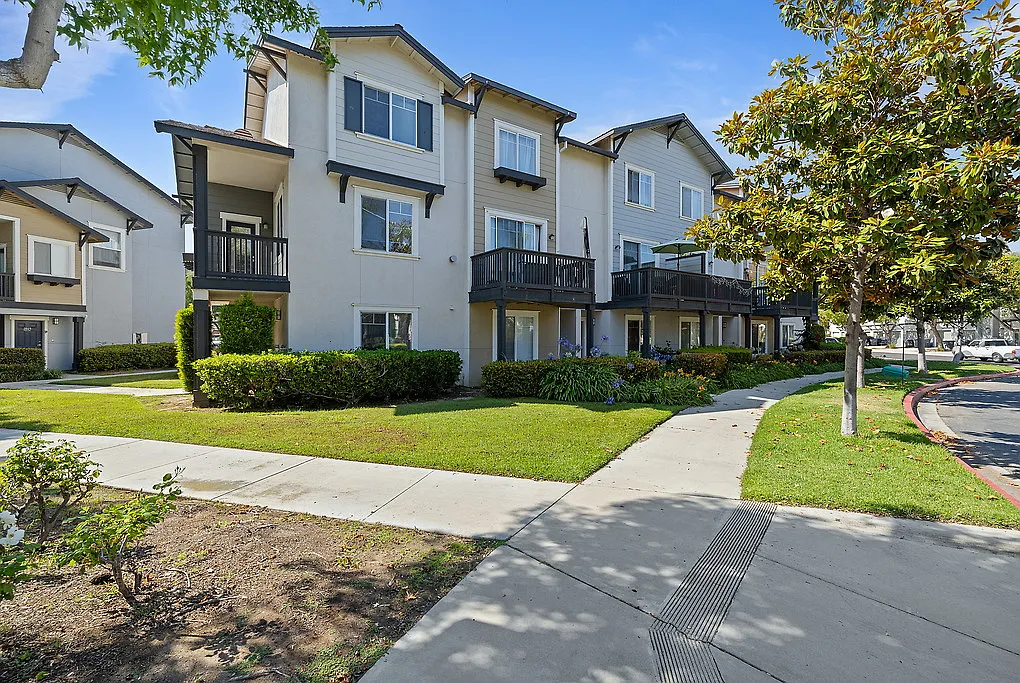 Arbors at Parc Rose — Photo 3