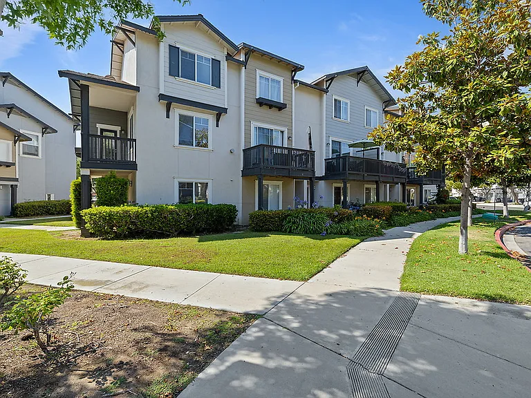 Arbors at Parc Rose — Photo 3