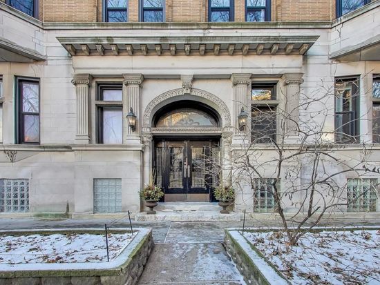 613 W Barry Ave APT 4W, Chicago, IL 60657