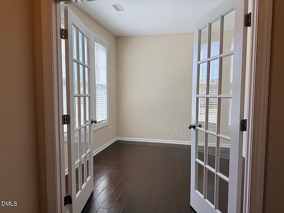 2nd image of 1005 Rosepine Dr