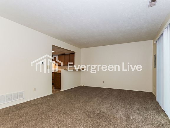 4th image of 2419 Cross Village Dr
