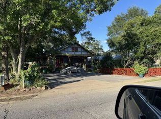 2718 Main St, Jeanerette, LA 70544