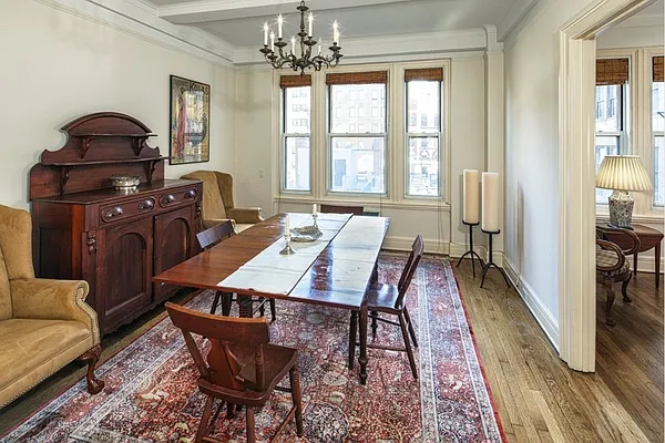 Sold by Stribling | media 14