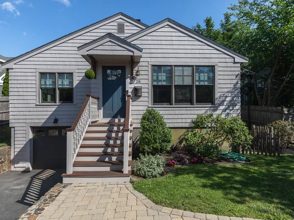 26 Anderson St, Marblehead, MA 01945