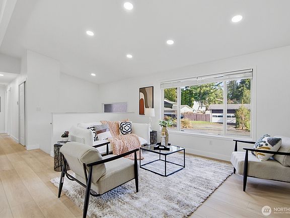 5th image of 2126 177th Street SE