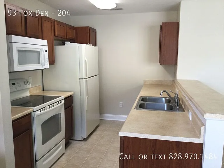 93 Foxden Dr #204 — Photo 5