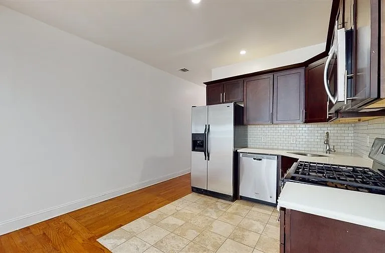 131 Brunswick St #A — Photo 2