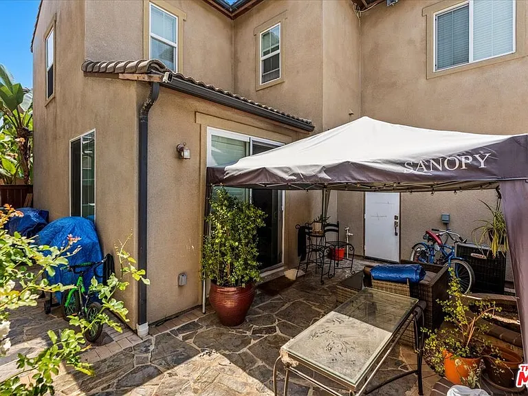 3653 W Medici Ln — Photo 17