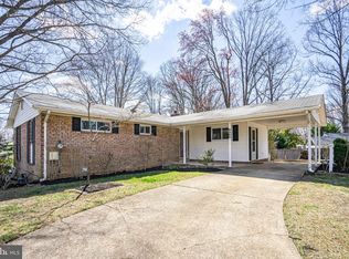 8301 Wythe Ln, Springfield, VA 22152