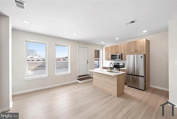 4041 Lancaster Ave #3 — Photo 6