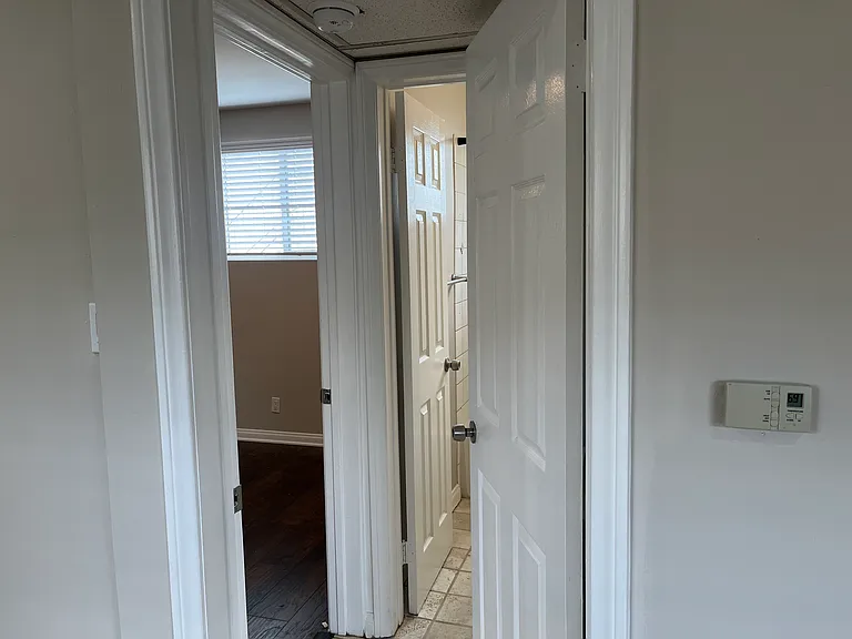 Tuscany Apartments — Photo 11