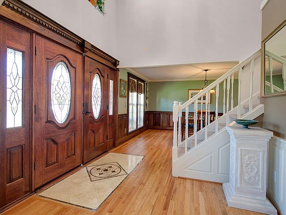 3rd image of 21405 SE 35th Way