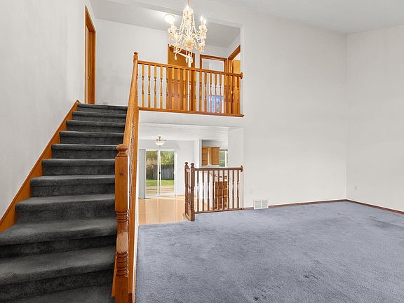 5th image of 3512 E 50th Ave