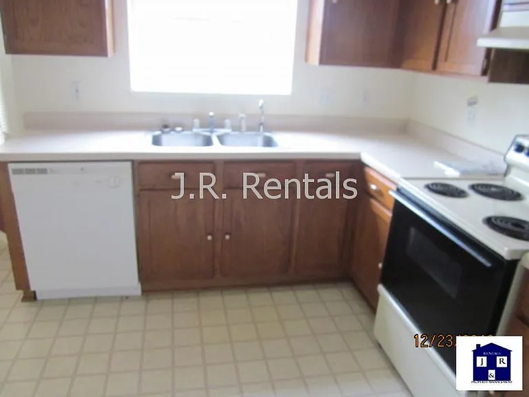 3615 Coral Bay Ln — Photo 22