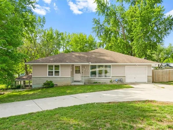 7839 Tauromee Ave, Kansas City, KS 66112