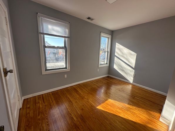 358 11th Ave #2