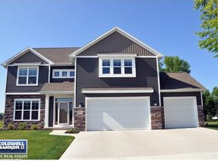 W5954 Blue Bonnet Dr, APPLETON, WI 54915