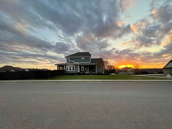 3rd image of 516 Karch Dr