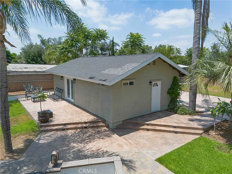 10249 Jurupa Rd — Photo 1