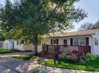 720 E 12th St, North Platte, NE 69101