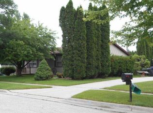 N161W19547 Heather Dr, Jackson, WI 53037
