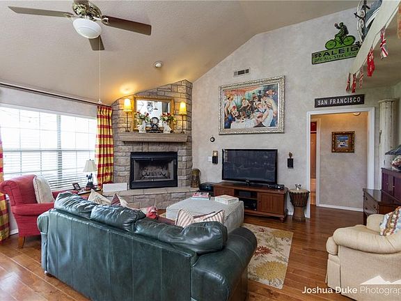 5th image of 2976 N Quartz Dr