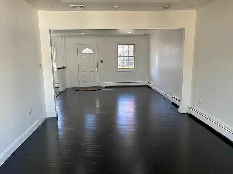 303 West Ln — Photo 5