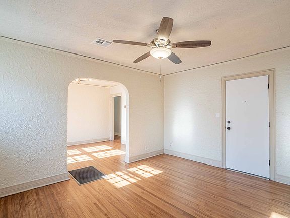 4th image of 1220 S Zunis Ave #1222